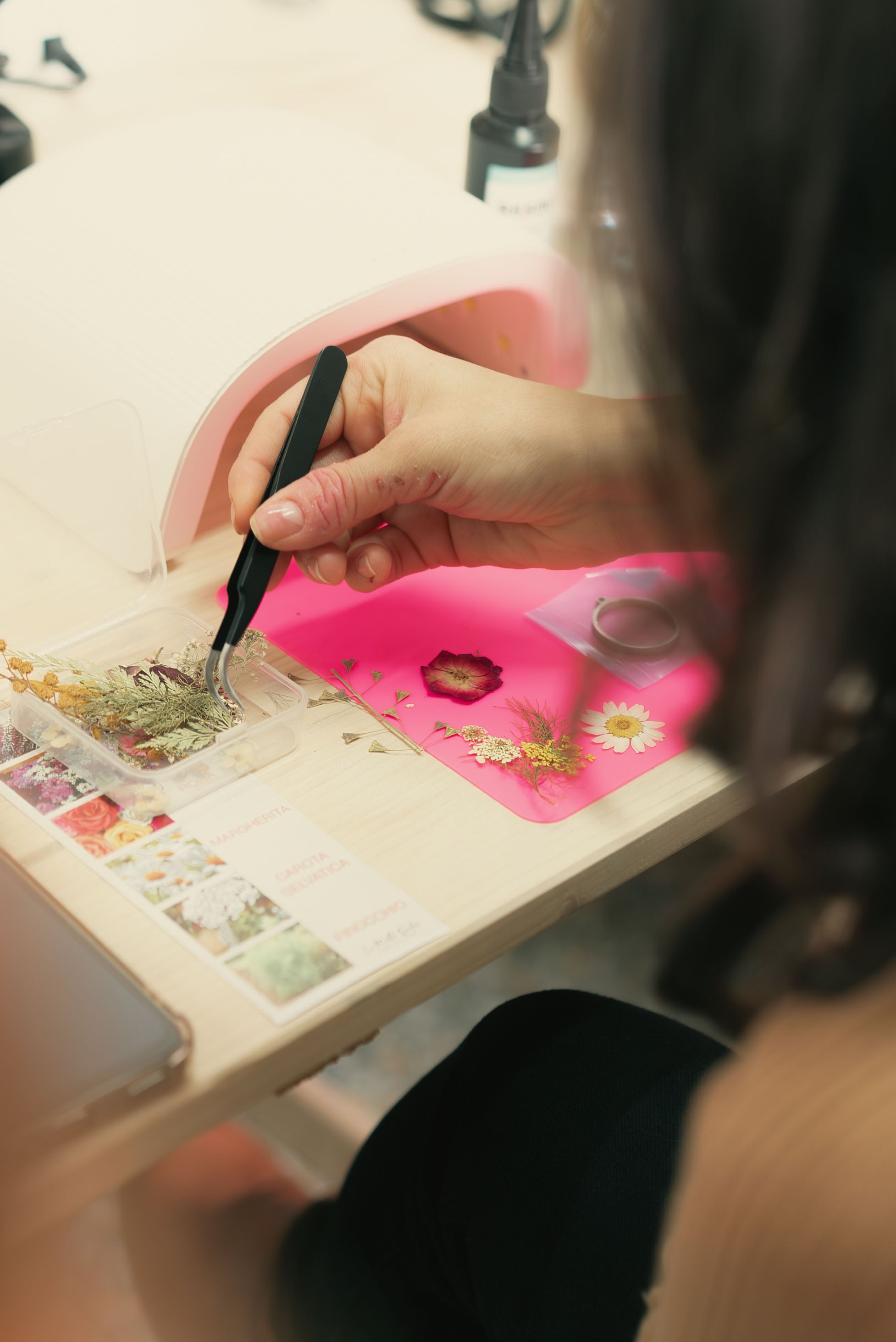 Workshop di Gioielli in Resina & Aperitivo