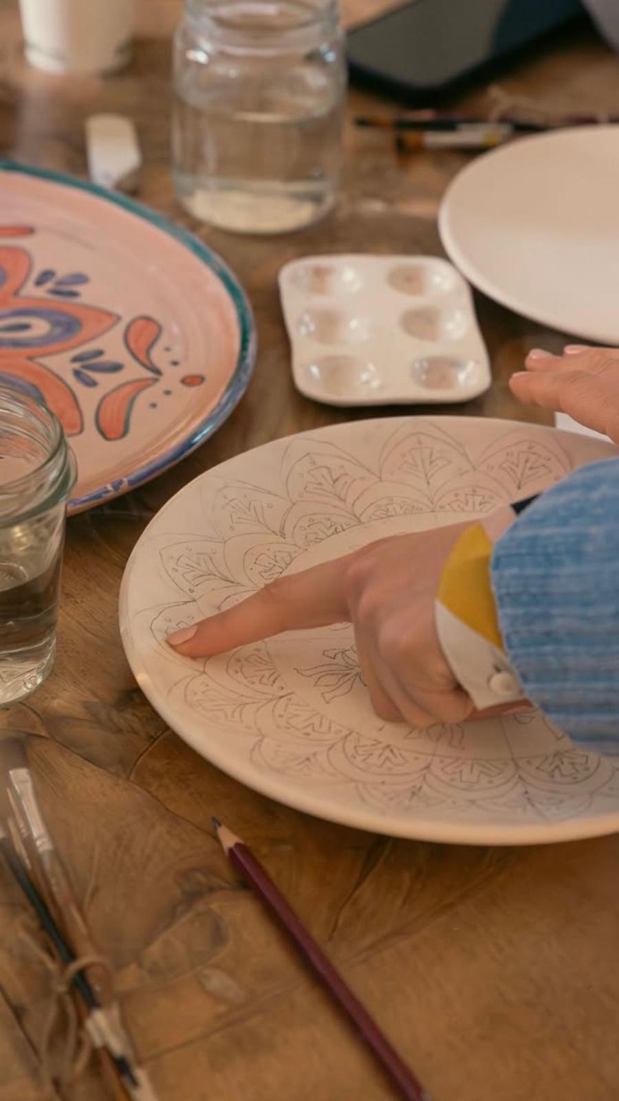 WORKSHOP DI DECORAZIONE SU CERAMICA 11 LUGLIO 2026